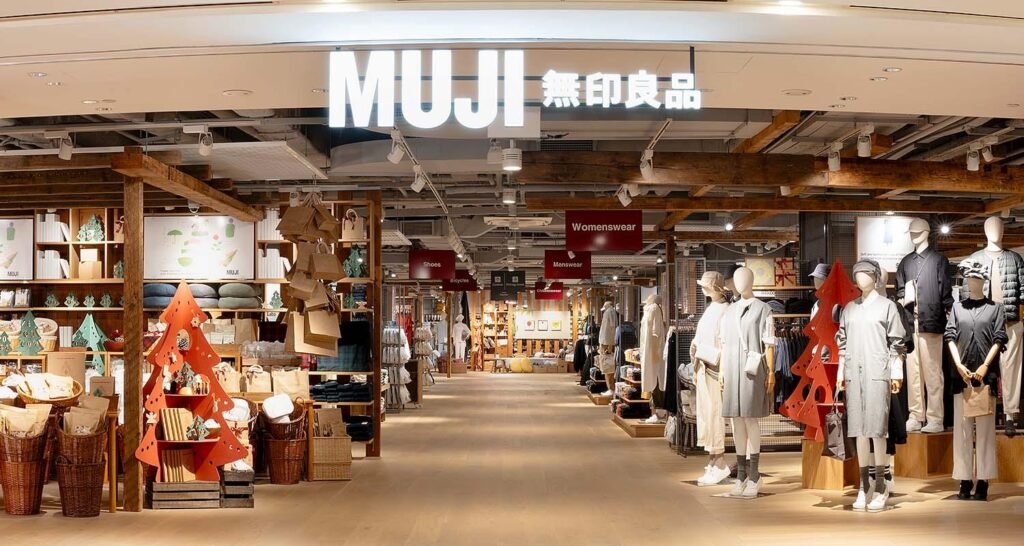 MUJI Plaza Singapura | interior design in singapore